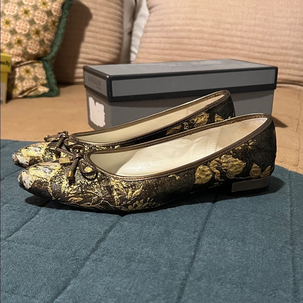Anne Klein Ovi Flats Gold Brown Metallic Brocade Fabric - Picture 2 of 10